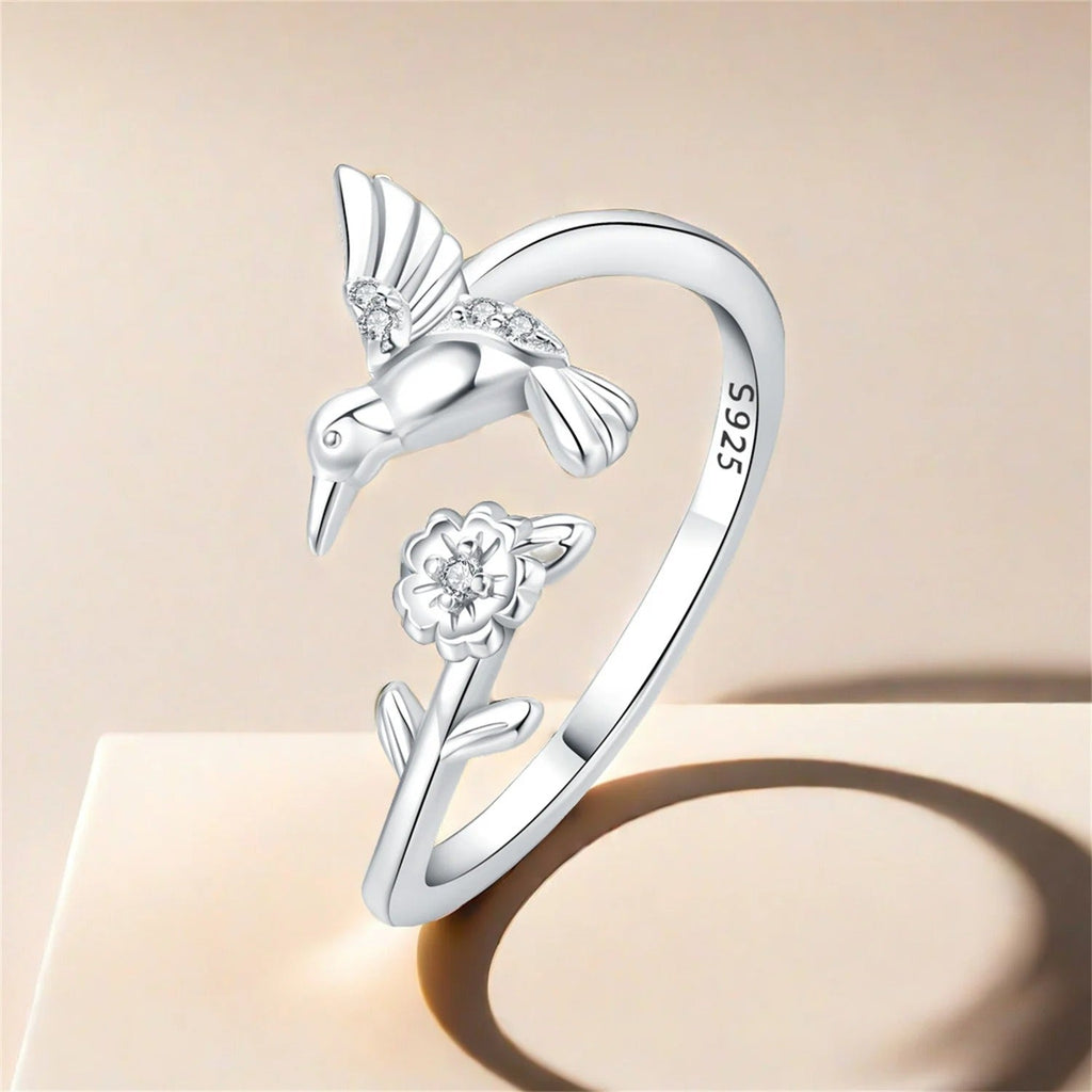 Bird Picking Flower Honey Opening Ring